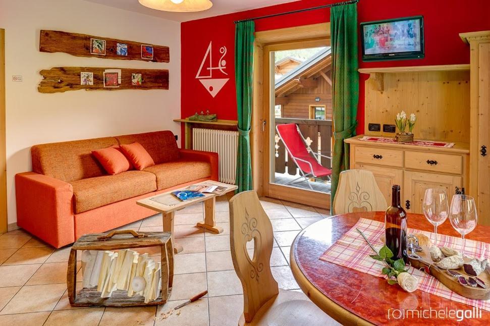 Art Apartments Casa Lapis Livigno Rom bilde